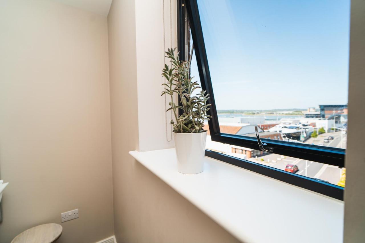 Penthouse - Harbour Views Lejlighed Poole Eksteriør billede